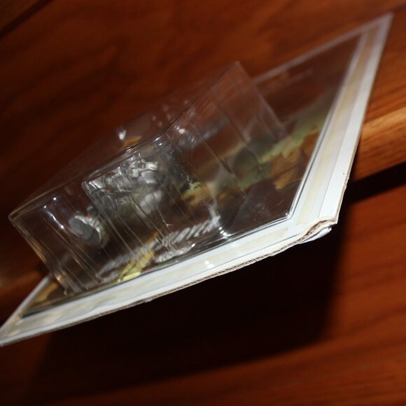 3/$55❤️Overwatch Collectible Reinhardt Comic Book #2 Backpack Hanger Keychain - Picture 4 of 7